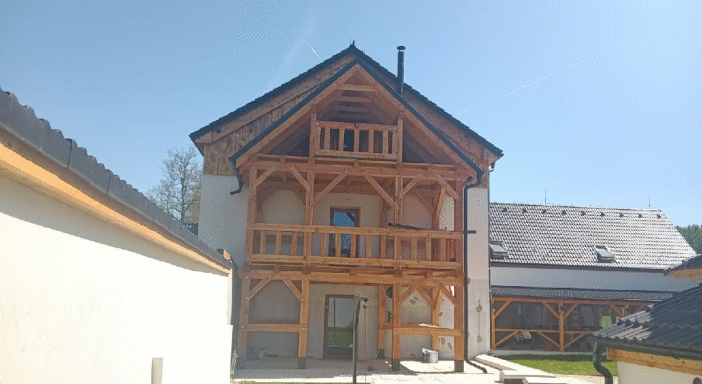 Dřevěné přístavby a balkony